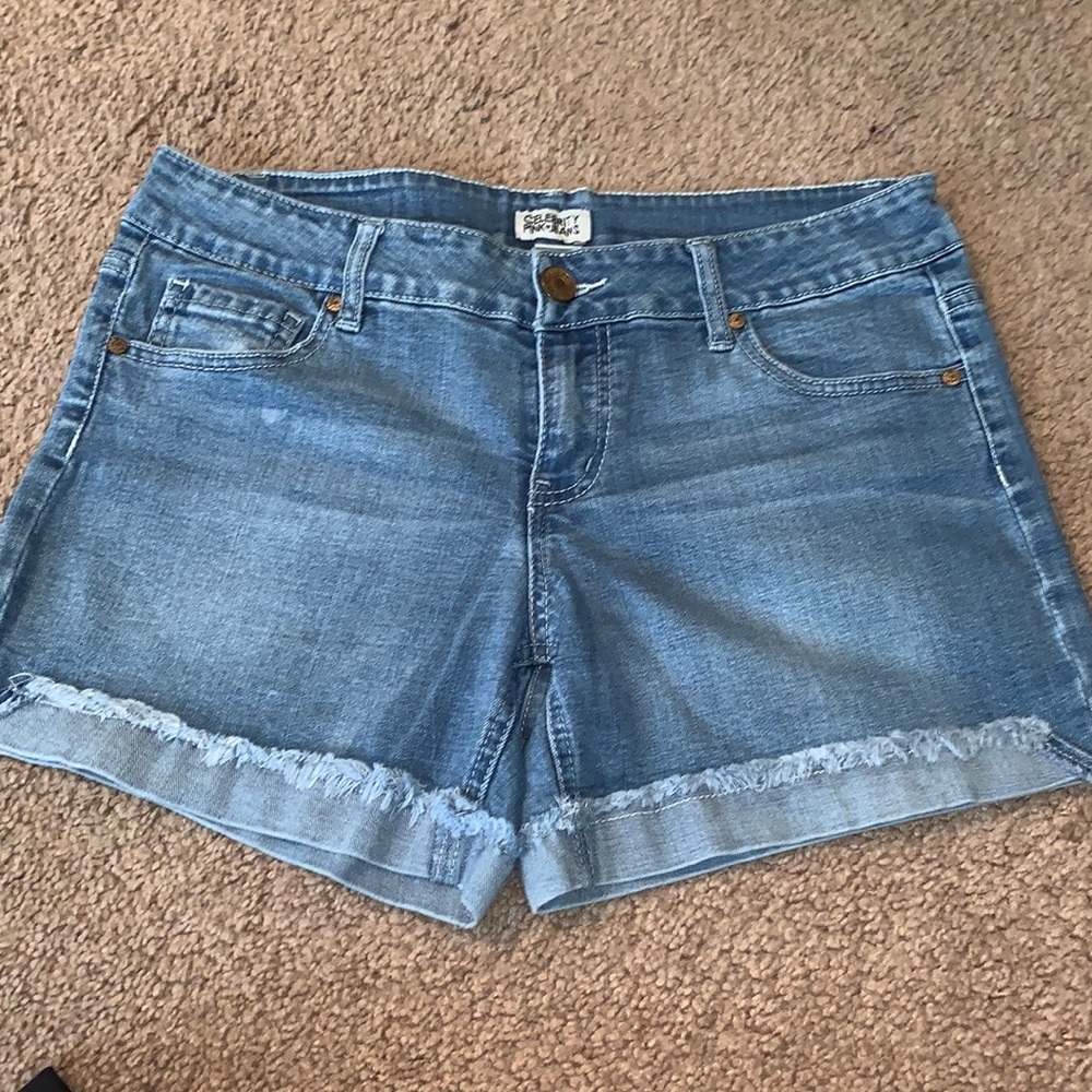 Celebrity pink jean shorts